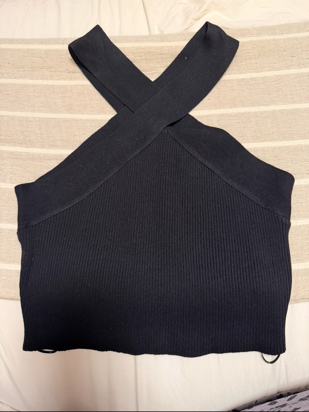 Women's Black Ribbed Cross-Back Crop Tank Top